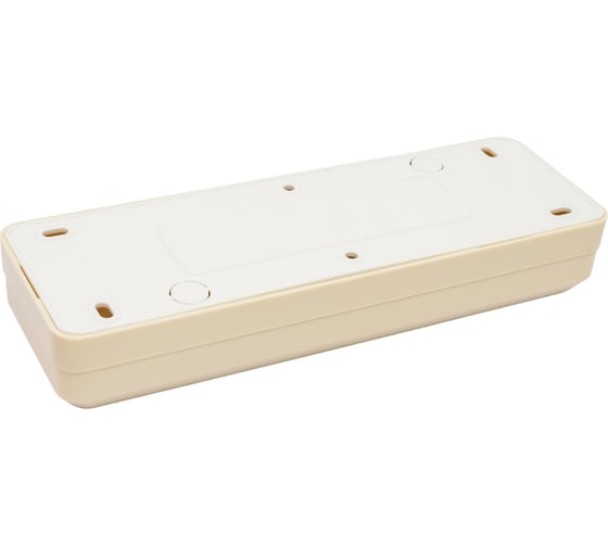 Горизонтальная 4-х местная розетка TDM ELECTRIC 2П открытой установки IP20 10A с з/ш слоновая кость Ладога SQ1801-0229