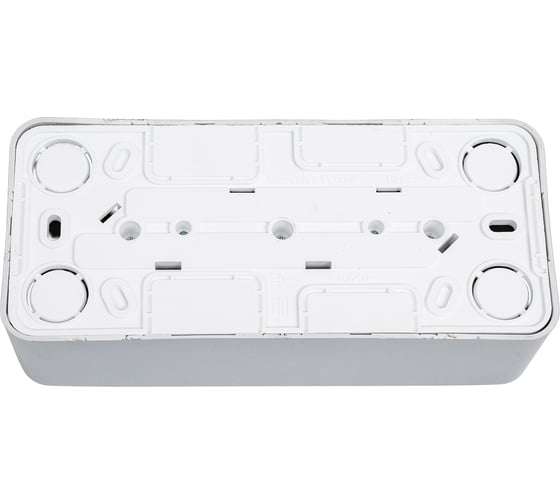 3-ая наружная розетка Systeme Electric Blanca Алюминий, с заземлением, со шторками, 16А, 250В SE BLNRA011313