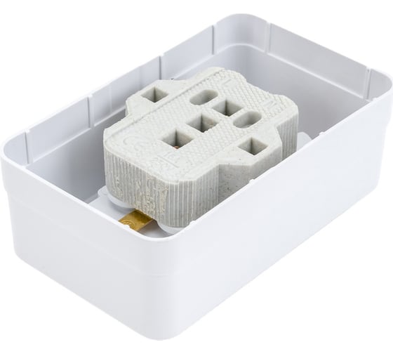 Розетка Intro Quadro двойная с заземлением 2x2P+E Schuko, 16А-250В, IP20, открытая установка, без пластины, белый, Б0053910