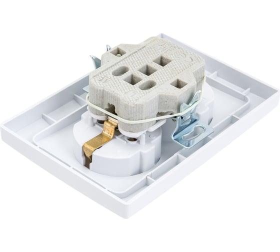 Двойная розетка Intro Plano с заземлением 2x2P+E Schuko, 16А-250В, IP20, СУ, белый Б0053915