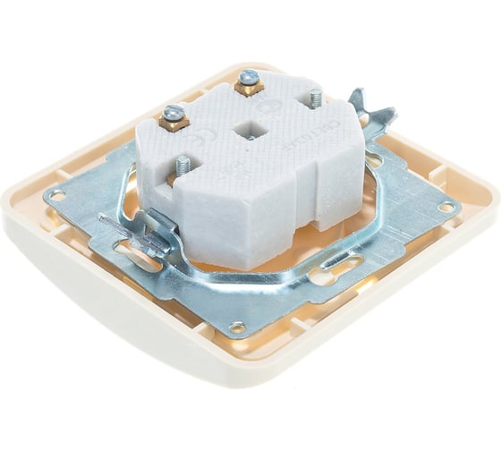 Одинарная розетка СВЕТОЗАР CITY SV-54100-B