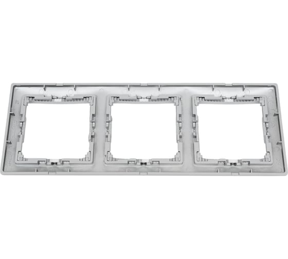 Рамка Legrand 3 поста Valena алюминий 694332