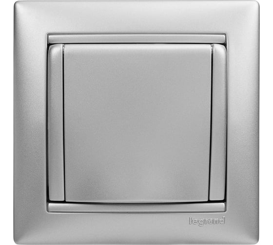 Розетка Legrand с заземлением Legrand Valena со шторками с защитной крышкой 16А 250В винтовые зажимы алюминий 770122