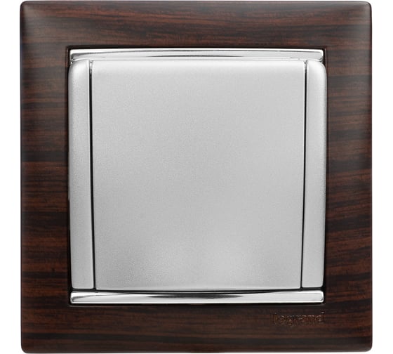 Розетка Legrand с заземлением Legrand Valena со шторками с защитной крышкой 16А 250В винтовые зажимы алюминий 770122