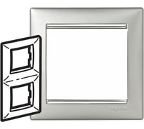 Двухместная вертикальная рамка, алюминий/серебряный штрих Legrand Valena 770356