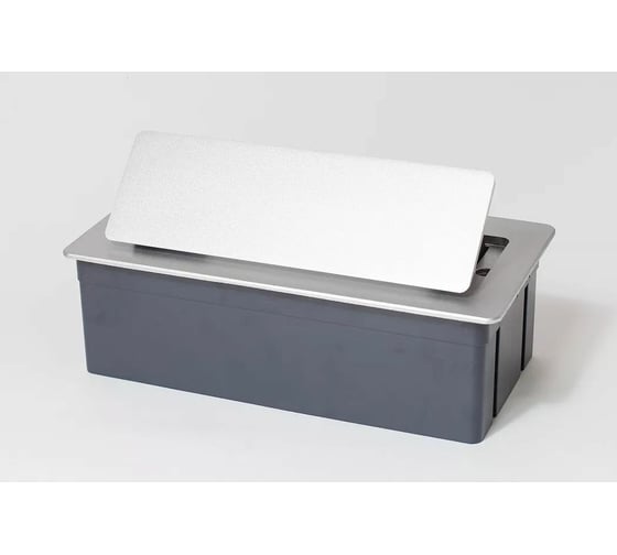 Люк на 3 поста SPL 45x45, металл, серебро, с пластиковой коробкой, IP40 300010