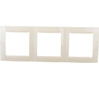 Трехместная рамка, слоновая кость Simon 1500630-031