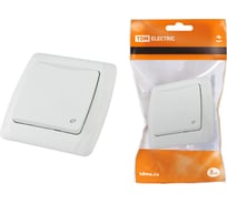 Розетка с крышкой и с защитными шторками, белая 2П+З 16А 250В TDM ELECTRIC Онега SQ1805-0014