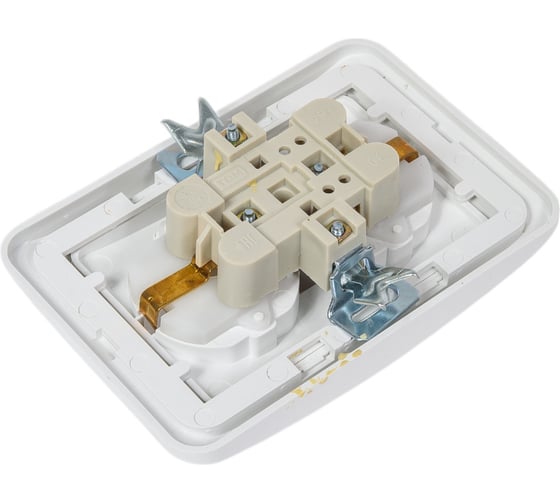 Двойная розетка c защитными шторками, белая 2П+З 16А TDM ELECTRIC Валдай SQ1804-0026