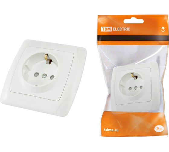 Розетка с защитными шторками, белая 2П+З 16А 250В TDM ELECTRIC Онега SQ1805-0011