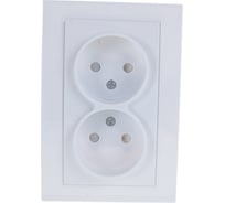 Двойная розетка без заземления, с защитными шторками, белая UNIVersal Бриллиант 7947526