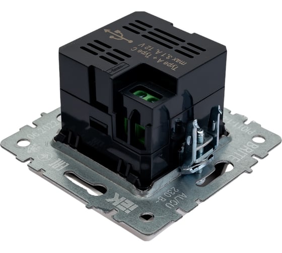 Розетка USB IEK Brite a+c 18вт рю11-1-брб белый BR-U22-018-K01