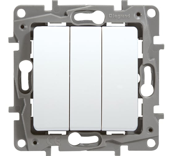 Выключатель Legrand трёхклавишный Legrand Etika 10А 250В винтовые зажимы белый 672213