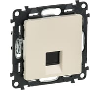 Информационная розетка Legrand Valena LIFE одиночная RJ45 Кат.5е UTP.С лицевой панелью.Слоновая кость 753540