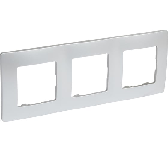 Рамка Legrand 3 поста Legrand Etika алюминий 672553