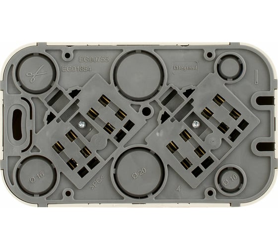 Розеточный блок Legrand 2 x 2К+З без шторок 16 A 250 В~ Quteo IP 20 Белый 782213