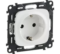 Силовая розетка Legrand Valena ALLURE 2К+З 16А 250В с лицевой панелью.Винтовые зажимы.Белая 753724