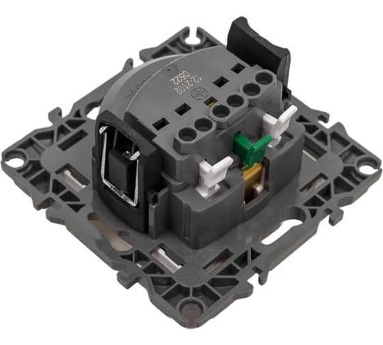 Розетка ЭРА 12-2102-15 2P+E Schuko со шторками, 16A-250В, IP20, перламутр Б0019326