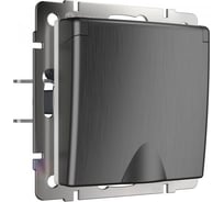Влагозащищенная розетка с заземлением и защитной крышкой Werkel WL04-SKGSC-01-IP44 a046611