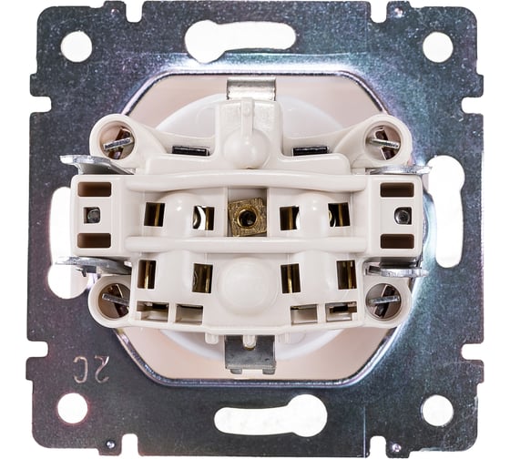 Розетка Legrand DIY Valena белая с/з 694280