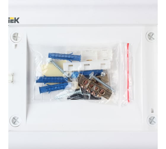 Пластиковый корпус IEK Prime щрн-п-4 белый/белая дверь ip41 MKP82-N-04-WD-41-20