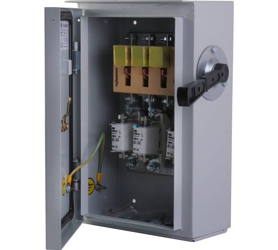 Ящик с рубильником и предохранителями IEK ЯРП-250А 74, У1, IP54 YARP-250-74-54