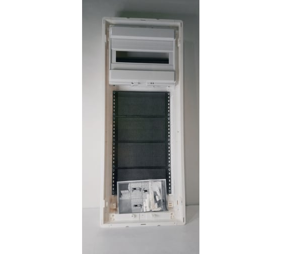 Встраиваемый распределительный щит TEHNOPLAST с металлической дверью COMBO U60 5/1 E 8760