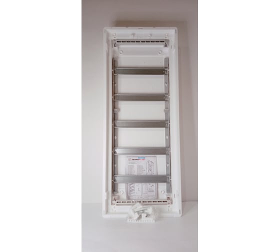 Встраиваемый распределительный щит TEHNOPLAST 60+10 автоматов IP 40 - U60E 30999