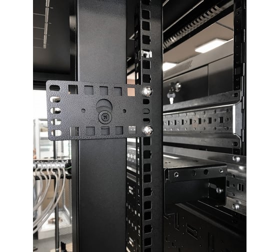 Кронштейн Hyperline PMR-2U-TM-RAL9005 2U, Т-пазы + крепеж типа "монетка", цвет черный RAL900 444559