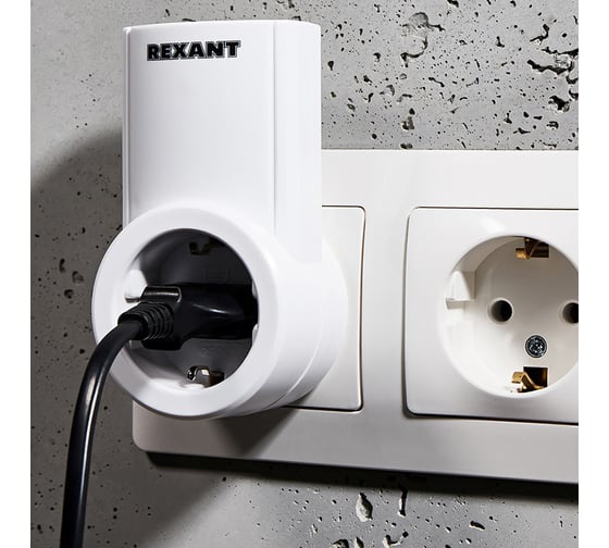 Радиоуправляемая розетка REXANT c пультом RX-001 10-6020