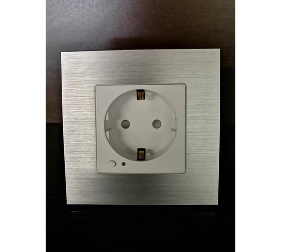 Умная розетка Bingoelec W2-034, WiFi аллюминий, белая 046