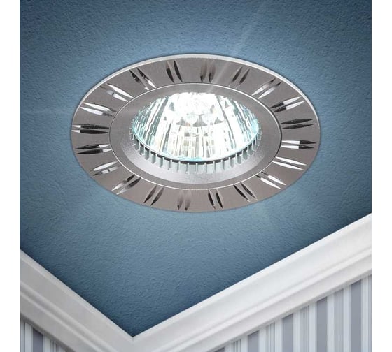 Светильник ЭРА KL33 AL/SL алюминиевый, MR16, 12V/220V, 50W, серебро/хром (50/2400) C0043819