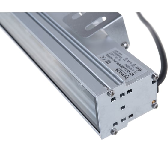 Светодиодный линейный прожектор Volpe ULF-Q552 9W/WW IP65 SILVER 500мм. UL-00001432