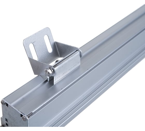 Светодиодный линейный прожектор Volpe ULF-Q552 9W/WW IP65 SILVER 500мм. UL-00001432