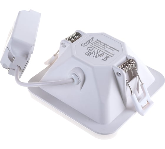 Светодиодный встраиваемый светильник General Lighting Systems квадрат 3 режима 9W 96*96 415008