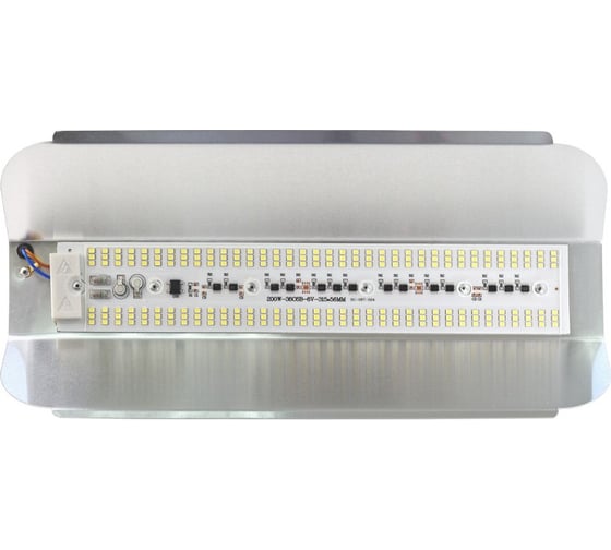 Светодиодный светильник универсальный GLANZEN RPD-0001-200 00-00006500
