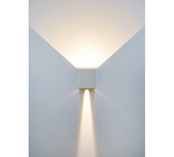 Светильник уличный IEK LED 5111 настенный 6Вт 4000К IP65 белый LT-DBU0-5111-006-40-K01