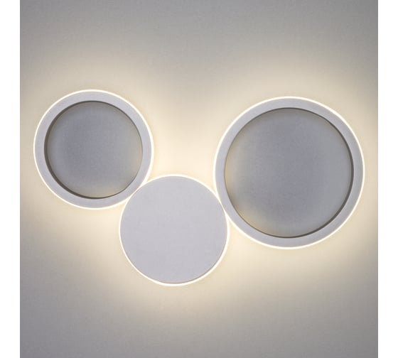 Настенный светильник Elektrostandard 40141/1 LED серебро a044876