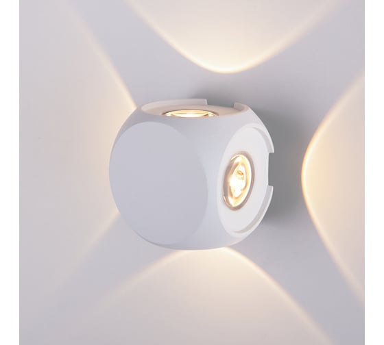 Уличный настенный светодиодный светильник Elektrostandard 1504 TECHNO LED CUBE белый a047185