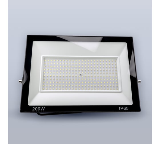 Светодиодный прожектор тонкий Eleganz LUX 200W холодный 6000К 220V 1214