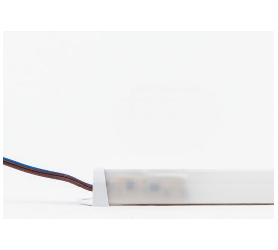 Линейный светодиодный светильник ЭРА LLED-04-12W-6500-W, LED, 12Вт, 6500К, L900, 100/1800 Б0046757