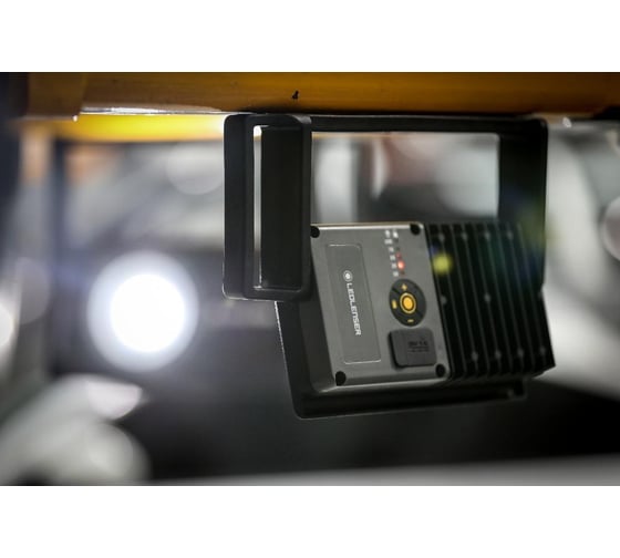Светодиодный фонарь LED Lenser IF4R, 2500 лм., аккумулятор 502001