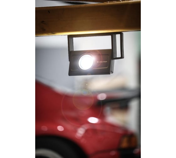 Светодиодный фонарь LED Lenser IF4R, 2500 лм., аккумулятор 502001