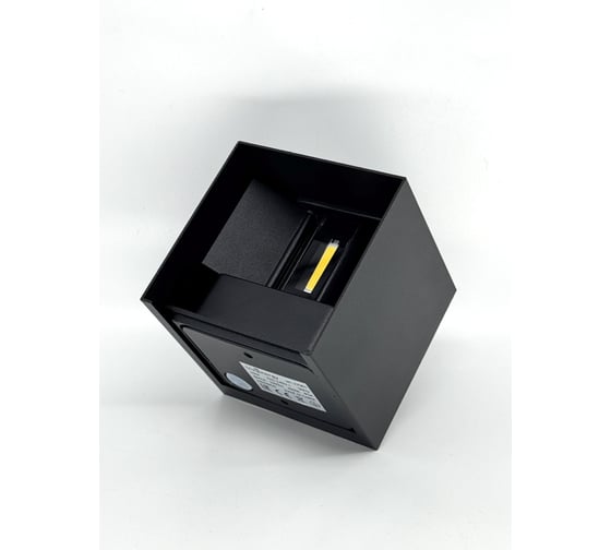 Светильник светодиодный фасадный truEnergy 10W 4000K 1000Lm IP54 черный/алюминий 27001