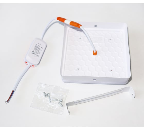 Светильник накладной I-WATT LED 18Вт 4200К 1800Лм 175-240V (квадратный) i-16115