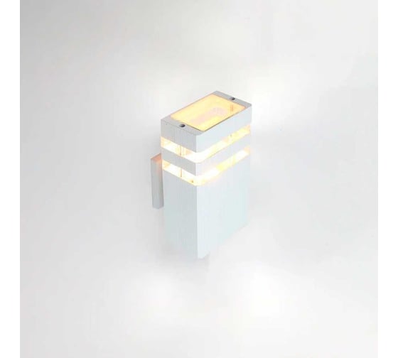 Фасадный светильник General Lighting Systems Катет с двойным боковым рассеивателем (110*115*200), GWL-MR16-GU10-S-IP65, патрон GU10, под лампу до 50Вт, корпус металл, белый 662589 1