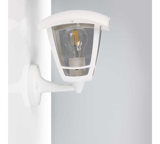 Фасадный светильник General Lighting Systems Пушкинский малый (185*165*225), GWL-E27-M-IP65, патрон Е27, под лампу до 50Вт, направление лампы вверх, корпус пластик+стекло, белый 662444