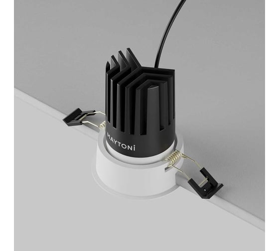 Встраиваемый светильник Maytoni DL117-15W-2.7K-W