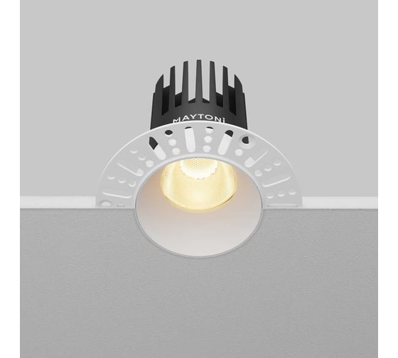 Встраиваемый светильник Maytoni DL121-15W-2.7K-TRS-W