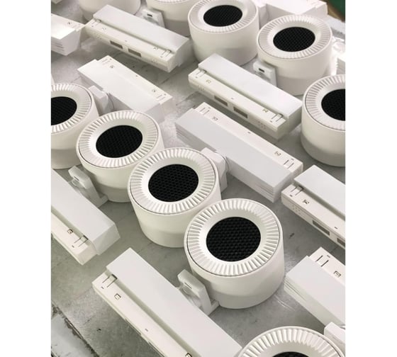 Трековый магнитный светодиодный светильник iLEDEX VISION48/22 4822-010-D82-12W-38DG-3000K WH (WALL WASHER)